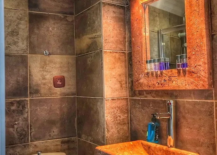 Hotel Cunda Thelara *